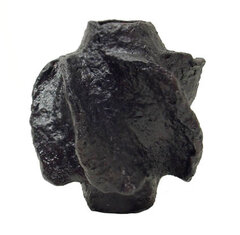 587a