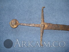 2011.01hilt
