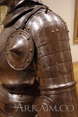 8119045697_4cc4630f64_b.jpg