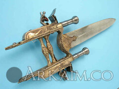 sharp looking Gun 9