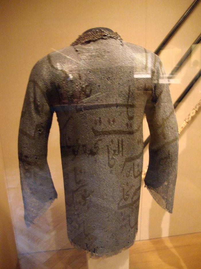 593fa016beb73_1491969002_8persian_chainmail_armour_ny_metropolitan_museum_of_art.jpg